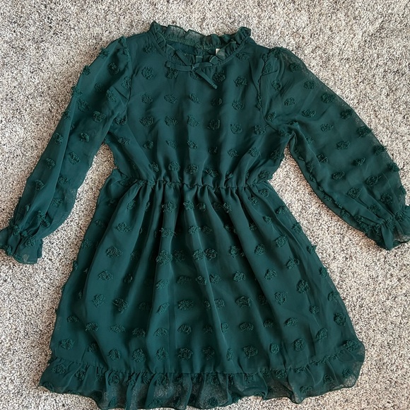 Other - Adorable green dress, size girls 7-8